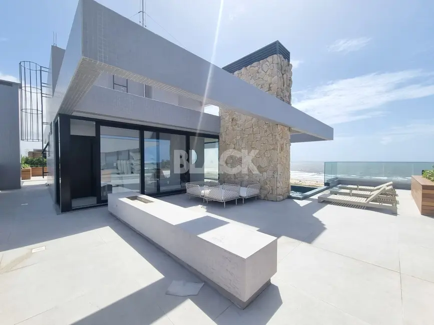 Apartamento com 3 quartos à venda, 143m2 em Torres - RS - imagem 3 Foto 3 de Apartamento com 3 quartos à venda, 143m2 em Torres - RS