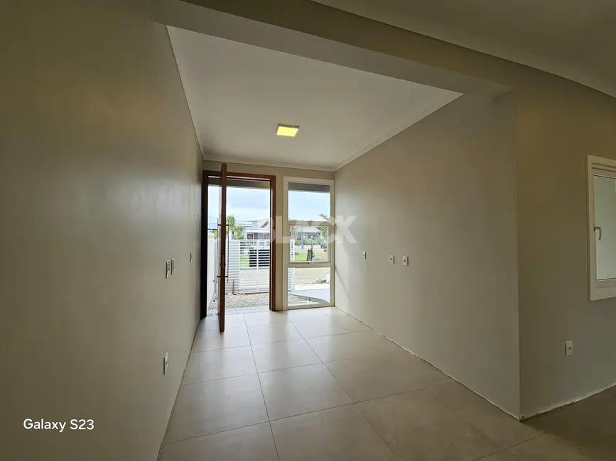 Casa com 3 quartos à venda, 98m2 em Centro, Passo De Torres - SC - imagem 5 Foto 5 de Casa com 3 quartos à venda, 98m2 em Centro, Passo De Torres - SC