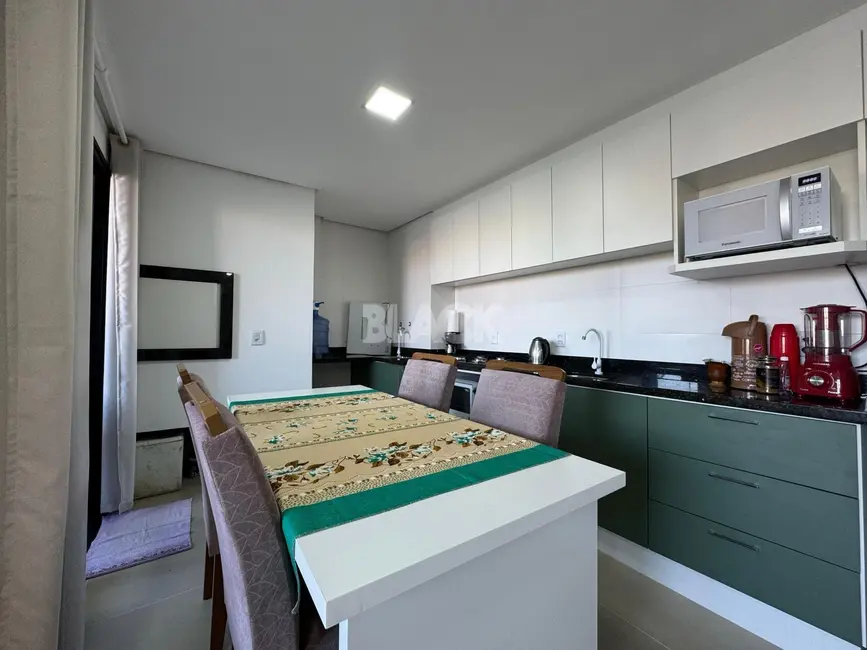 Foto 5 de Apartamento com 2 quartos à venda, 77m2 em Centro, Passo De Torres - SC