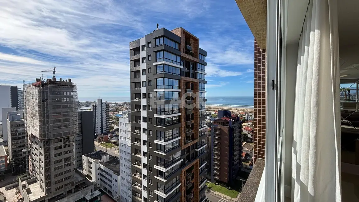 Apartamento com 4 quartos à venda, 217m2 em Torres - RS - imagem 7 Foto 7 de Apartamento com 4 quartos à venda, 217m2 em Torres - RS