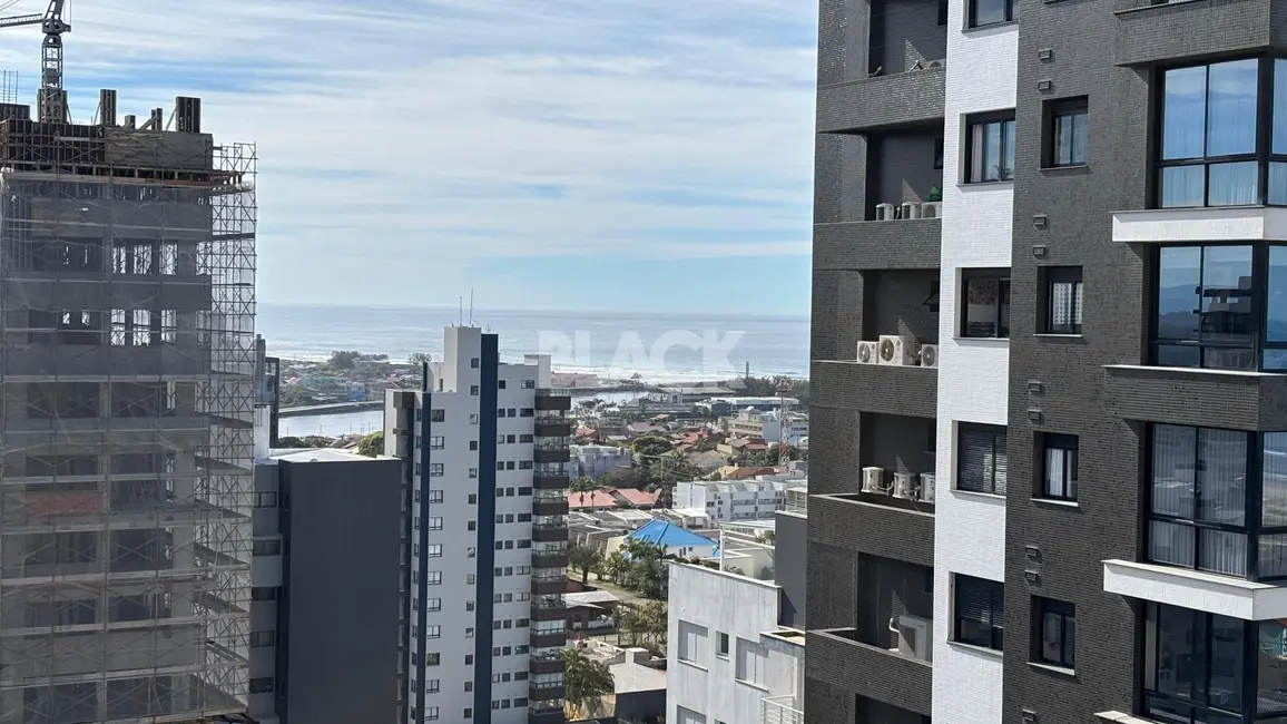 Apartamento com 4 quartos à venda, 217m2 em Torres - RS - imagem 9 Foto 9 de Apartamento com 4 quartos à venda, 217m2 em Torres - RS