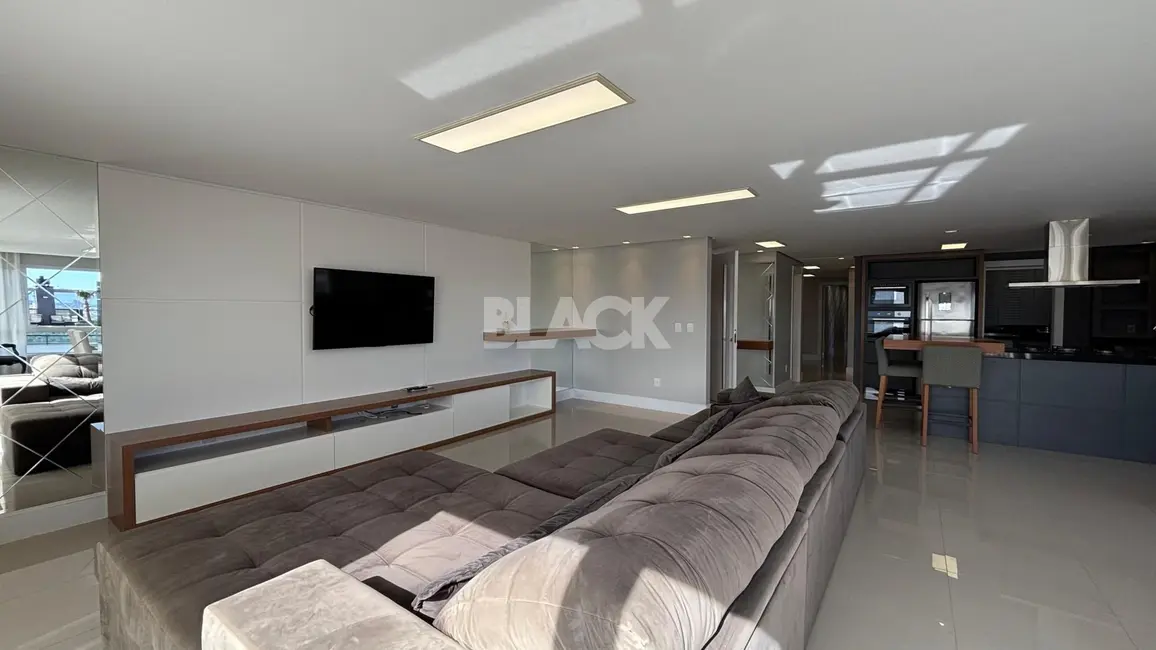 Apartamento com 4 quartos à venda, 217m2 em Torres - RS - imagem 3 Foto 3 de Apartamento com 4 quartos à venda, 217m2 em Torres - RS