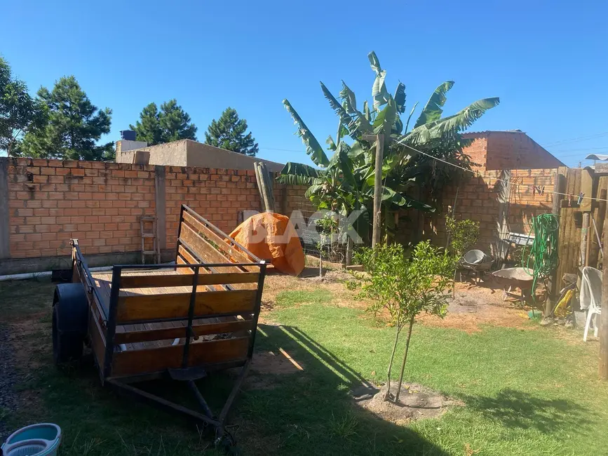 Foto 2 de Casa com 3 quartos à venda, 100m2 em Torres - RS