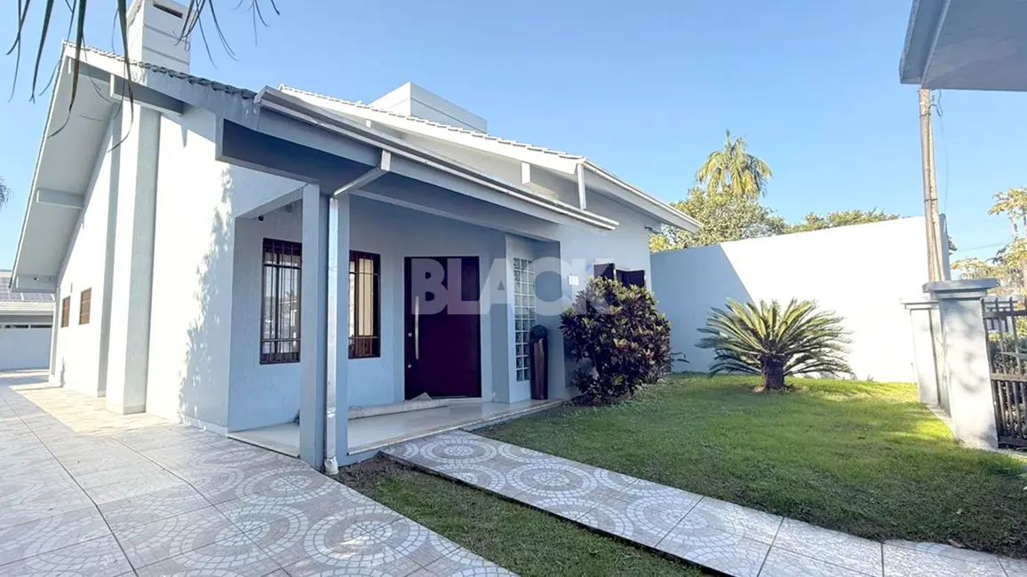 Foto 3 de Casa com 3 quartos à venda, 169m2 em Torres - RS