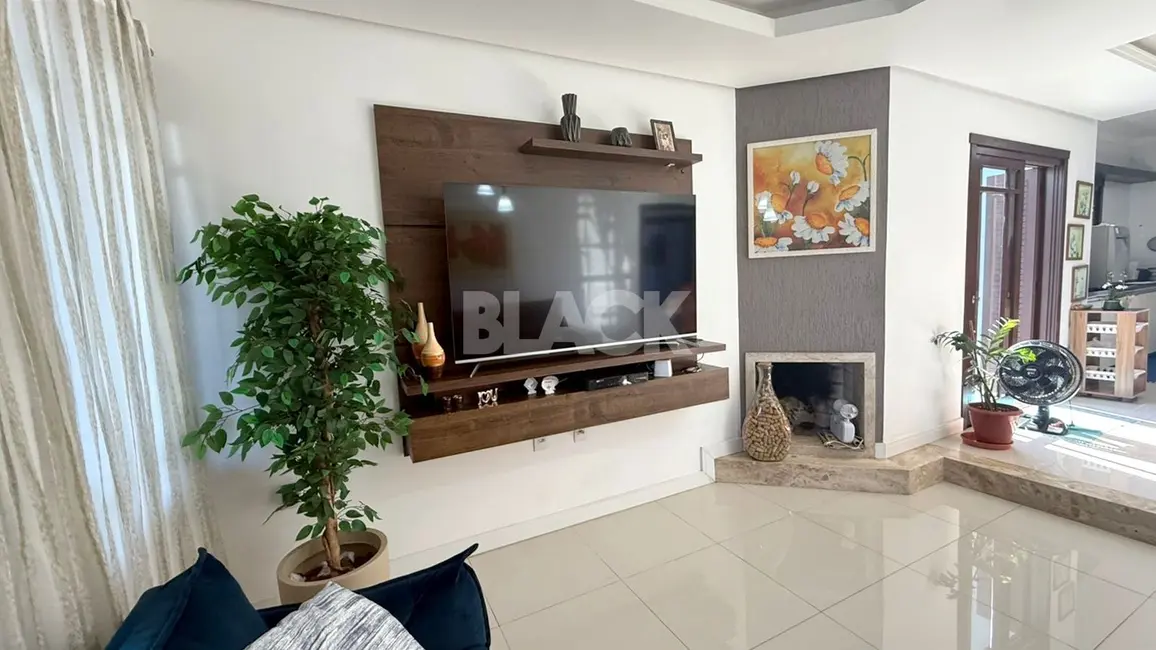 Foto 7 de Casa com 3 quartos à venda, 169m2 em Torres - RS