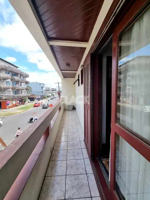 Apartamento com 3 quartos à venda, 184m2 em Centro, Torres - RS - imagem 9 Foto 9 de Apartamento com 3 quartos à venda, 184m2 em Centro, Torres - RS