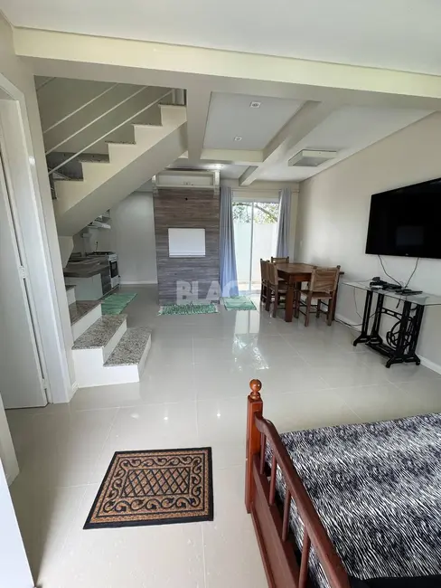 Foto 3 de Casa com 2 quartos à venda, 80m2 em Centro, Passo De Torres - SC