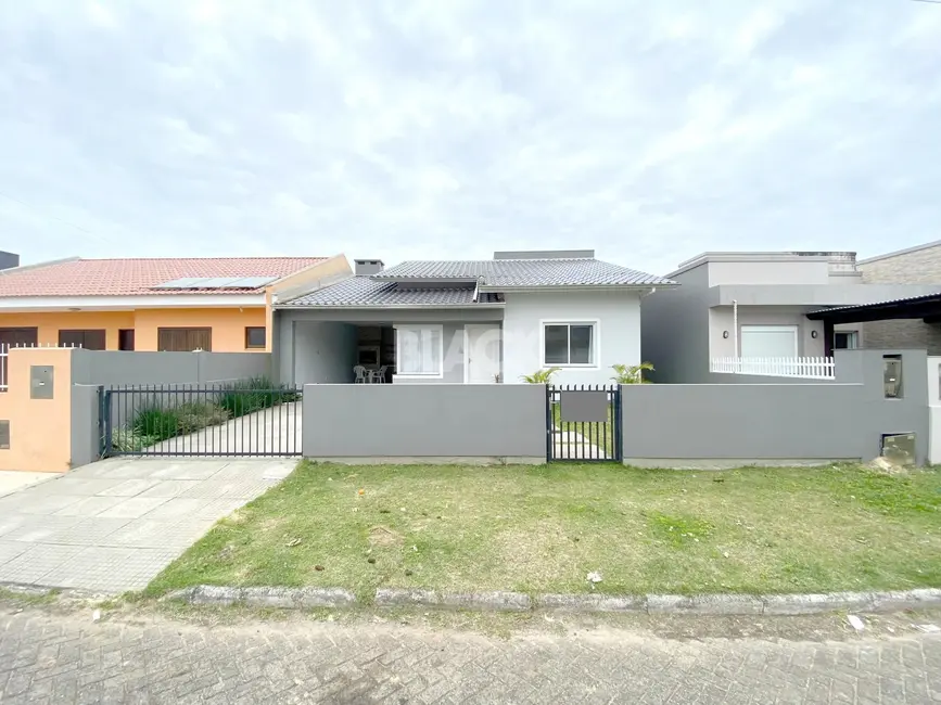 Foto 1 de Casa com 3 quartos à venda, 124m2 em Passo De Torres - SC