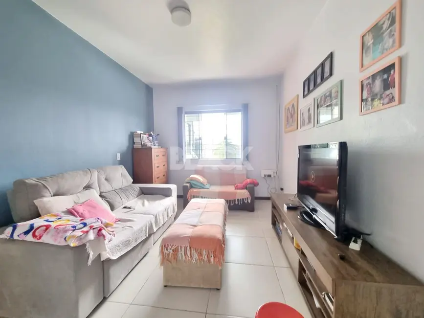 Casa com 3 quartos à venda, 150m2 em Torres - RS - imagem 4 Foto 4 de Casa com 3 quartos à venda, 150m2 em Torres - RS