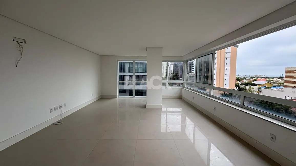 Apartamento com 3 quartos à venda, 158m2 em Torres - RS - imagem 1 Foto 1 de Apartamento com 3 quartos à venda, 158m2 em Torres - RS