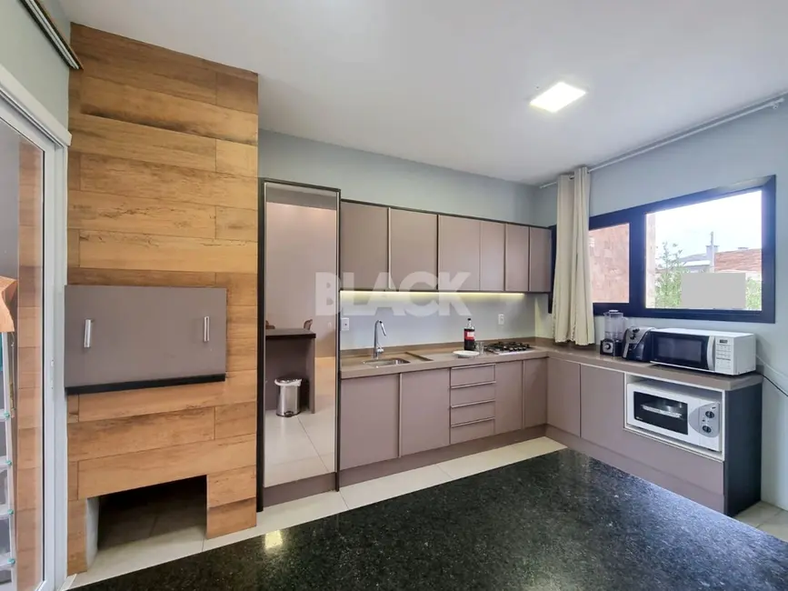 Casa com 3 quartos à venda, 104m2 em Torres - RS - imagem 6 Foto 6 de Casa com 3 quartos à venda, 104m2 em Torres - RS