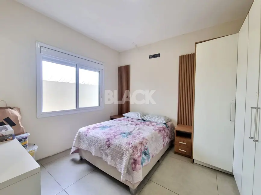 Casa com 3 quartos à venda, 104m2 em Torres - RS - imagem 9 Foto 9 de Casa com 3 quartos à venda, 104m2 em Torres - RS