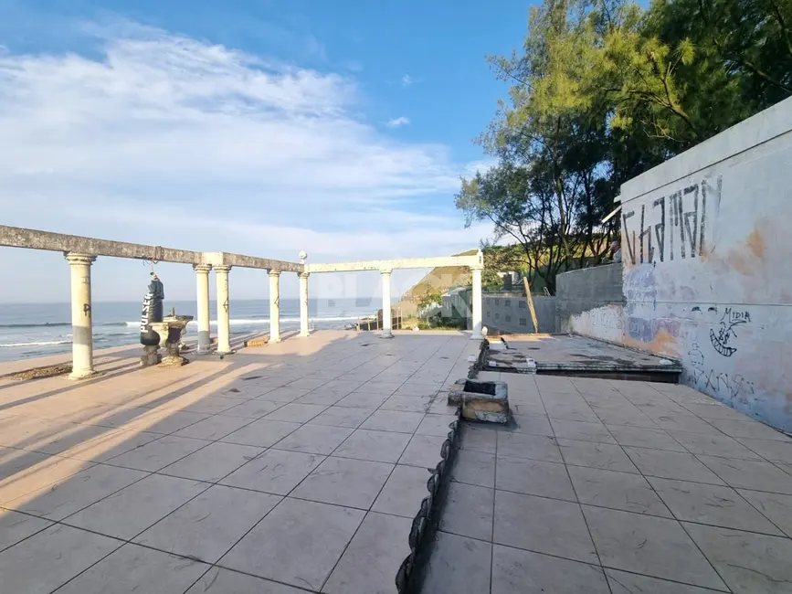 Foto 8 de Casa com 2 quartos à venda, 320m2 em Torres - RS