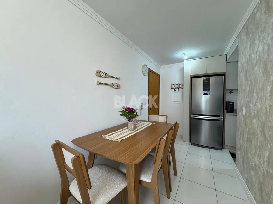 Apartamento com 2 quartos à venda, 50m2 em Torres - RS - imagem 5 Foto 5 de Apartamento com 2 quartos à venda, 50m2 em Torres - RS