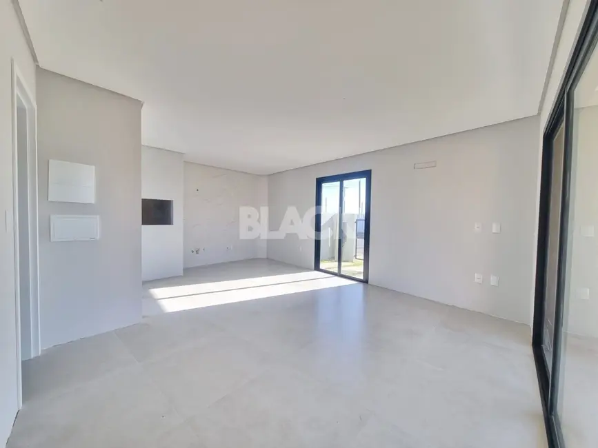 Casa com 3 quartos à venda, 120m2 em Torres - RS - imagem 3 Foto 3 de Casa com 3 quartos à venda, 120m2 em Torres - RS