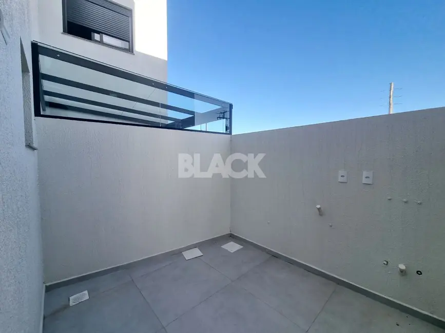 Casa com 3 quartos à venda, 120m2 em Torres - RS - imagem 6 Foto 6 de Casa com 3 quartos à venda, 120m2 em Torres - RS