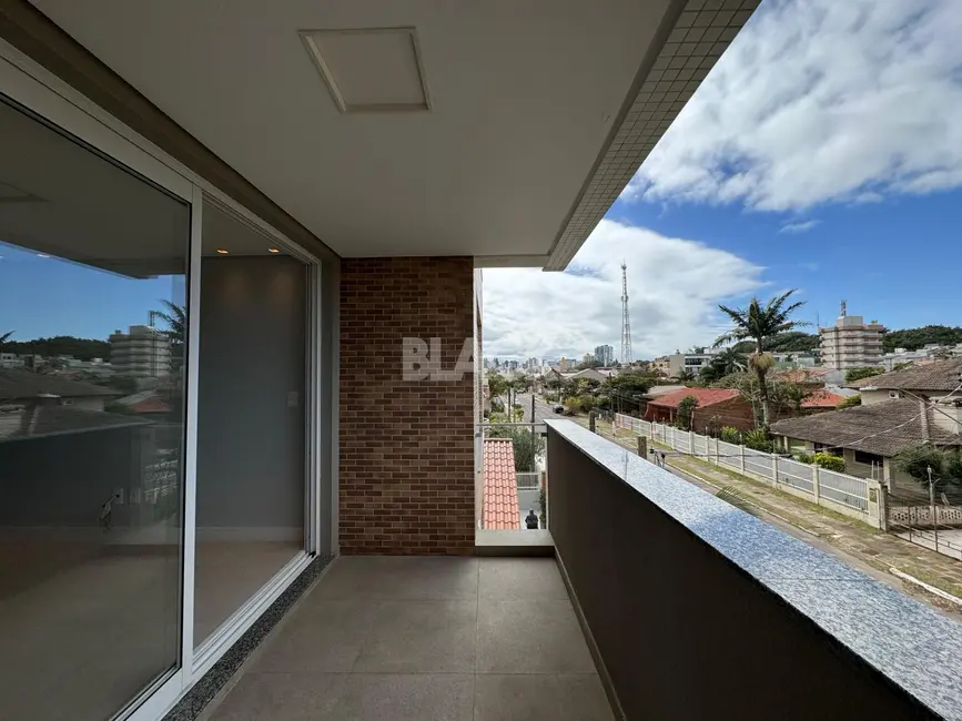 Apartamento com 3 quartos à venda, 174m2 em Torres - RS - imagem 8 Foto 8 de Apartamento com 3 quartos à venda, 174m2 em Torres - RS