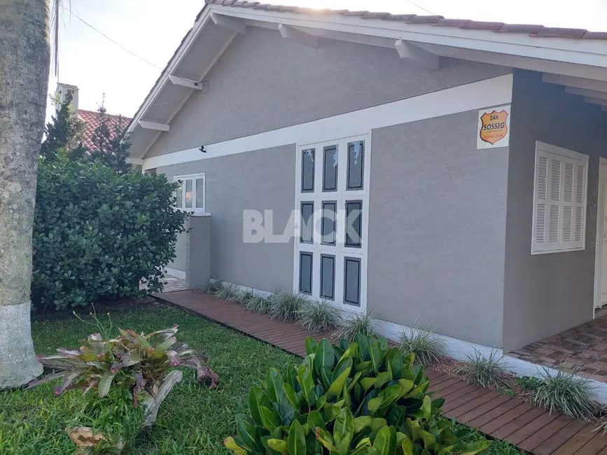Foto 9 de Casa com 4 quartos à venda, 180m2 em Centro, Passo De Torres - SC