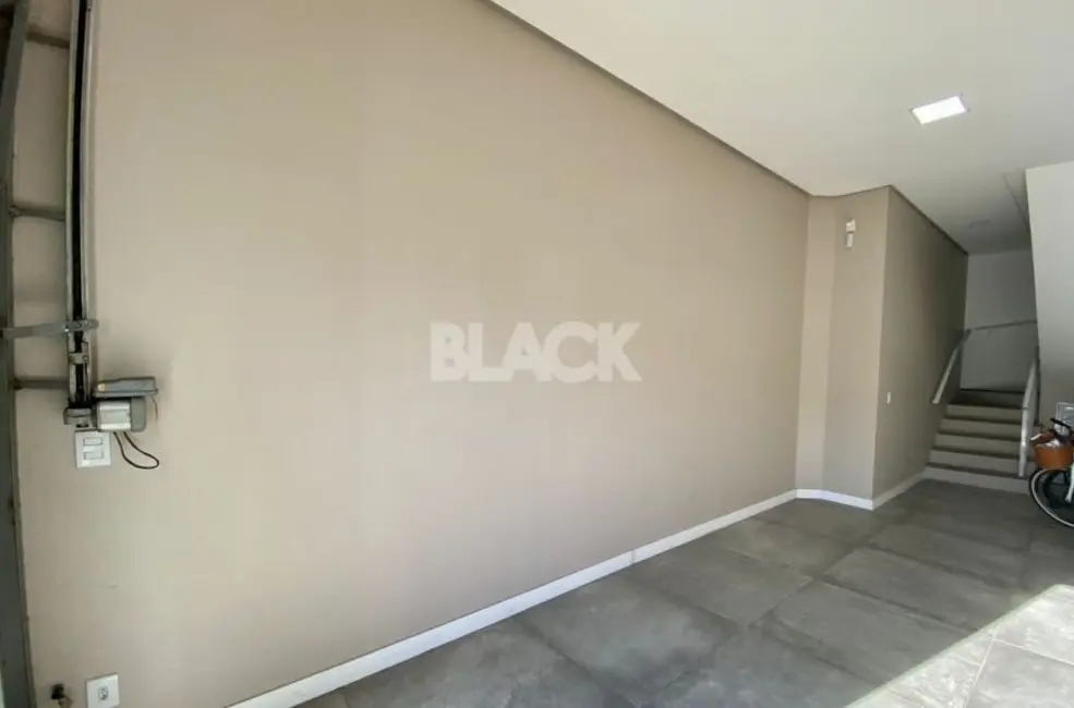 Apartamento com 3 quartos à venda, 156m2 em Torres - RS - imagem 3 Foto 3 de Apartamento com 3 quartos à venda, 156m2 em Torres - RS