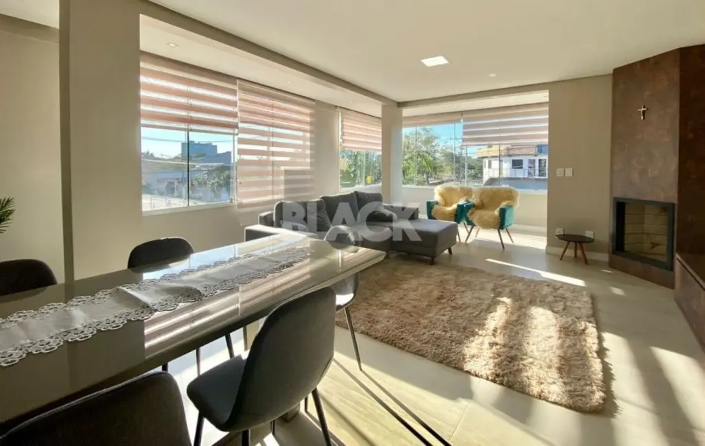 Apartamento com 3 quartos à venda, 156m2 em Torres - RS - imagem 6 Foto 6 de Apartamento com 3 quartos à venda, 156m2 em Torres - RS