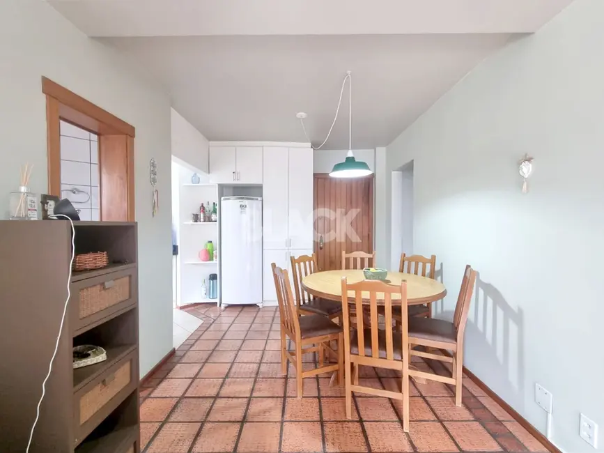 Apartamento com 2 quartos à venda, 75m2 em Centro, Torres - RS - imagem 4 Foto 4 de Apartamento com 2 quartos à venda, 75m2 em Centro, Torres - RS