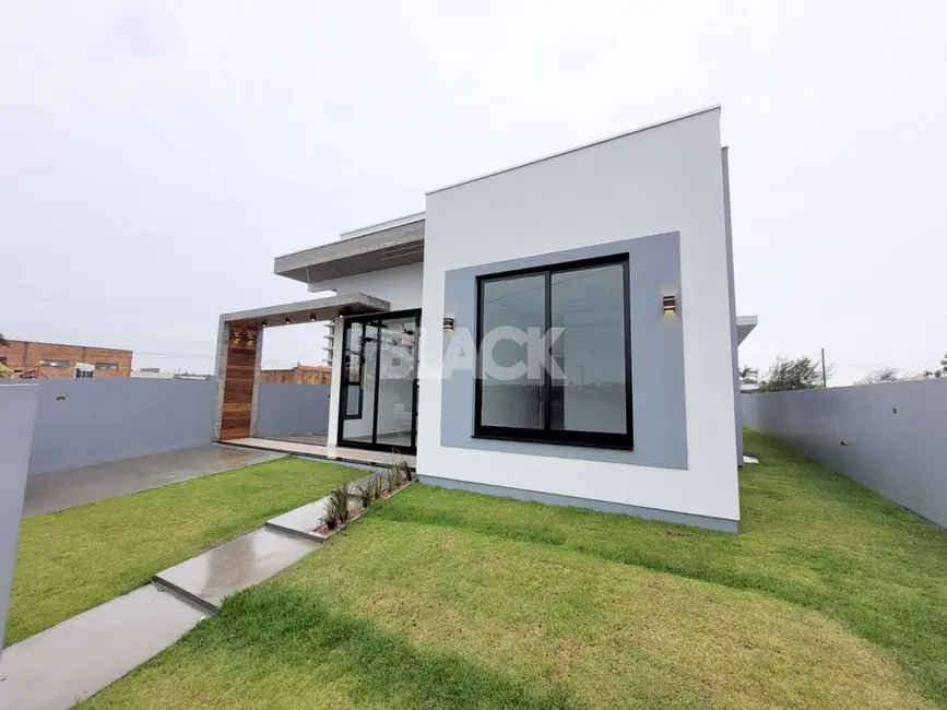 Casa com 3 quartos à venda, 107m2 em Passo De Torres - SC - imagem 4 Foto 4 de Casa com 3 quartos à venda, 107m2 em Passo De Torres - SC