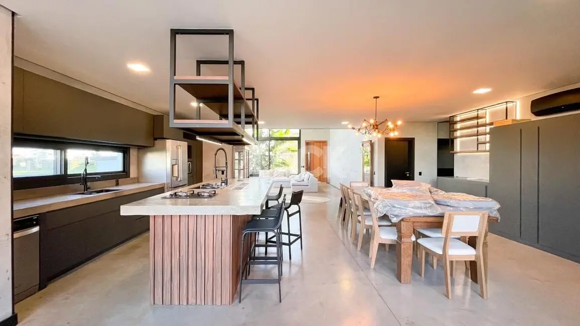 Foto 3 de Casa de Condomínio com 4 quartos à venda, 222m2 em Centro, Passo De Torres - SC