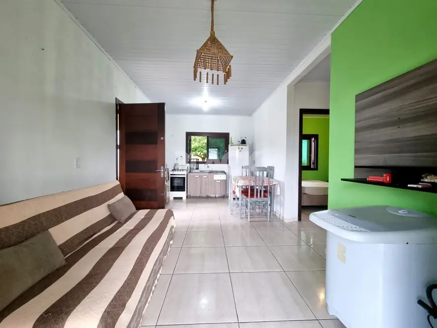 Casa com 2 quartos à venda, 66m2 em Torres - RS - imagem 7 Foto 7 de Casa com 2 quartos à venda, 66m2 em Torres - RS