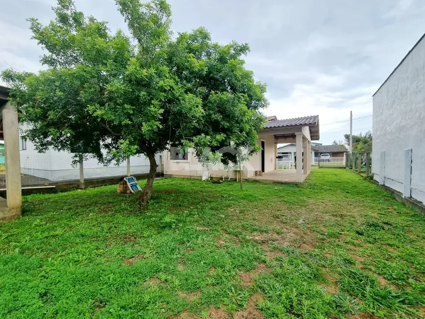 Casa com 2 quartos à venda, 66m2 em Torres - RS - imagem 4 Foto 4 de Casa com 2 quartos à venda, 66m2 em Torres - RS