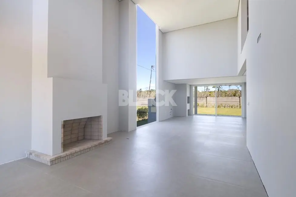 Casa de Condomínio com 4 quartos à venda, 260m2 em Torres - RS - imagem 5 Foto 5 de Casa de Condomínio com 4 quartos à venda, 260m2 em Torres - RS