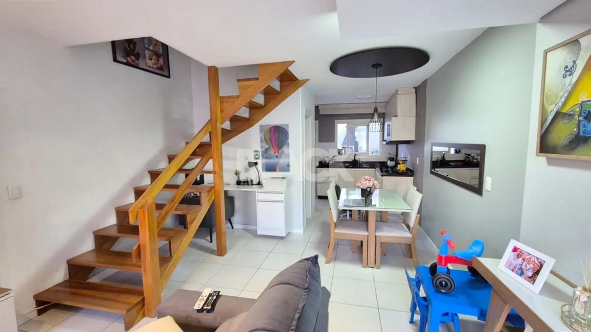 Casa com 3 quartos à venda, 79m2 em Torres - RS - imagem 2 Foto 2 de Casa com 3 quartos à venda, 79m2 em Torres - RS
