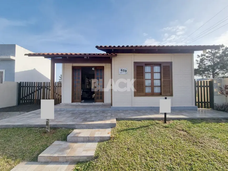 Foto 1 de Casa com 3 quartos à venda, 120m2 em Passo De Torres - SC