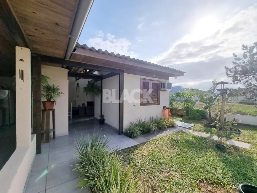 Foto 3 de Casa com 3 quartos à venda, 120m2 em Passo De Torres - SC