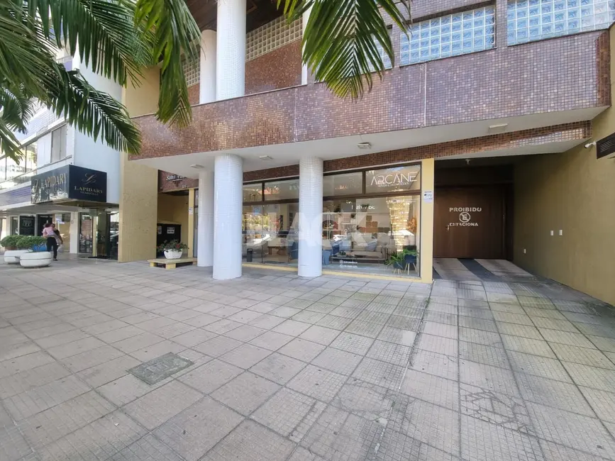 Loja com 3 quartos à venda, 305m2 em Centro, Torres - RS - imagem 2 Foto 2 de Loja com 3 quartos à venda, 305m2 em Centro, Torres - RS
