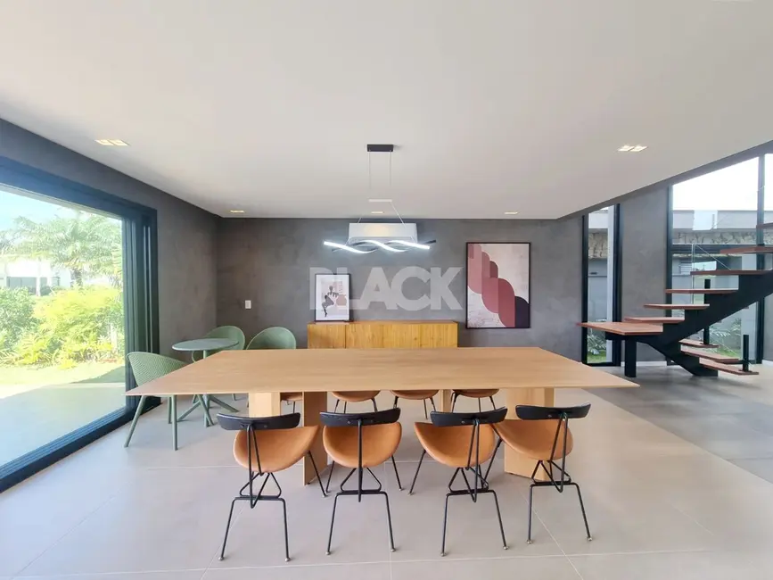 Casa de Condomínio com 5 quartos à venda, 395m2 em Torres - RS - imagem 8 Foto 8 de Casa de Condomínio com 5 quartos à venda, 395m2 em Torres - RS