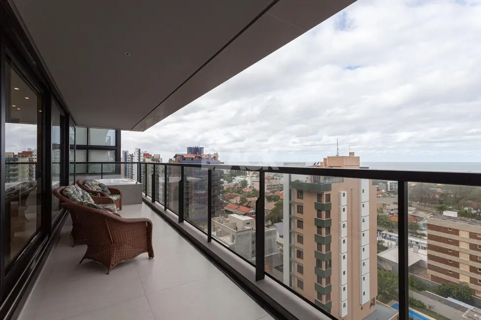 Foto 5 de Apartamento com 4 quartos à venda, 220m2 em Torres - RS