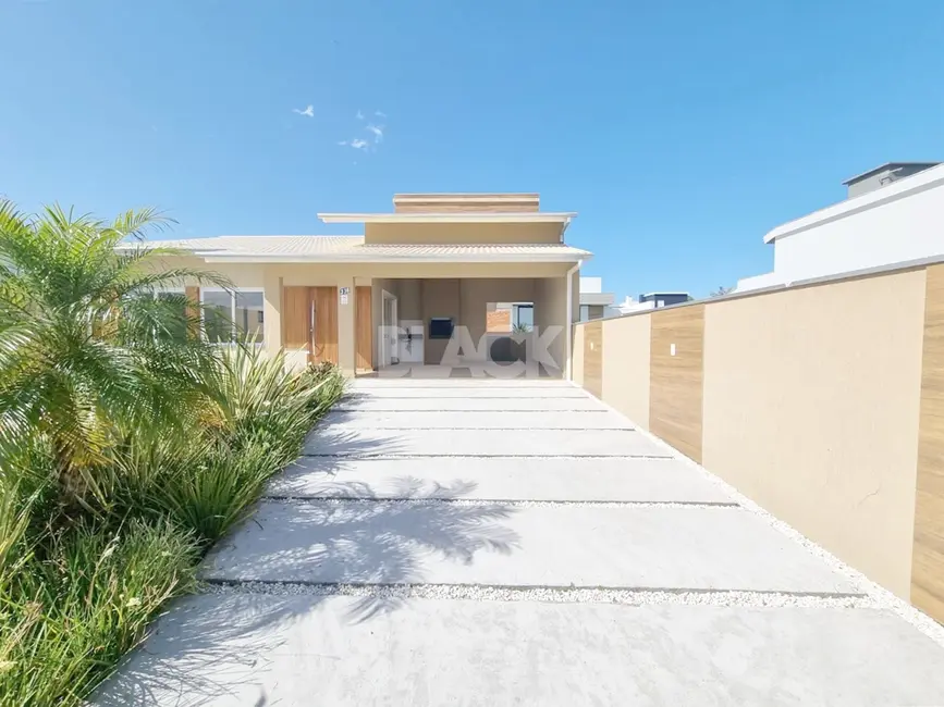 Foto 2 de Casa com 3 quartos à venda, 138m2 em Passo De Torres - SC