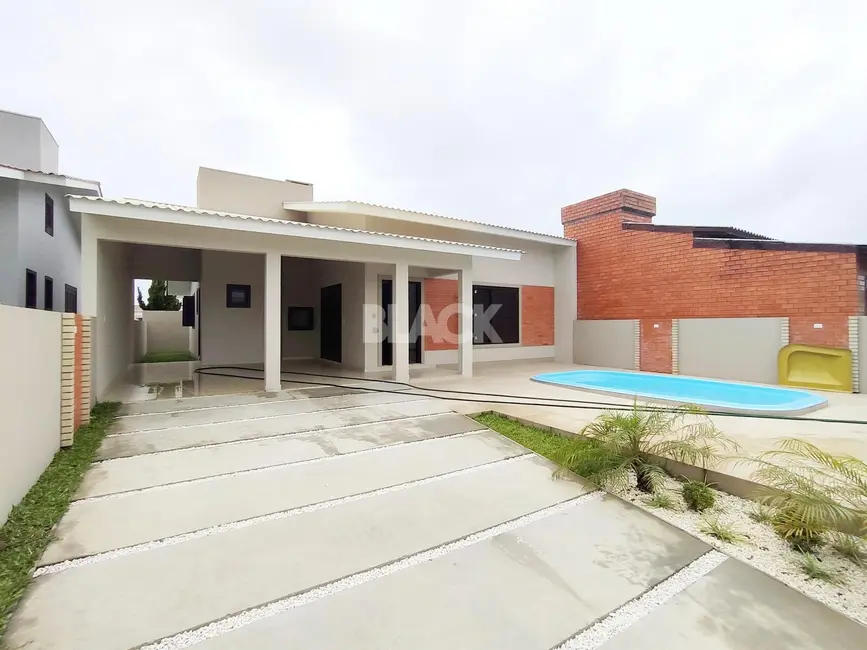 Foto 1 de Casa com 3 quartos à venda, 125m2 em Passo De Torres - SC