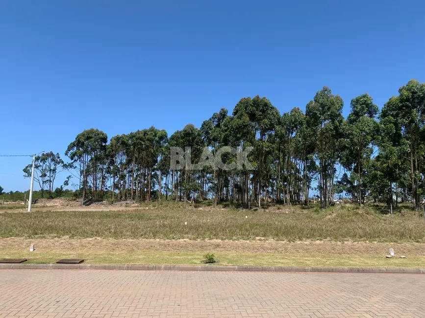 Foto 1 de Terreno / Lote à venda, 319m2 em Passo De Torres - SC
