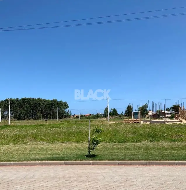 Foto 2 de Terreno / Lote à venda, 326m2 em Passo De Torres - SC