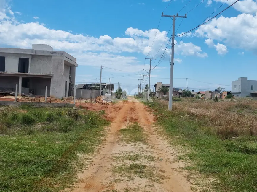 Foto 2 de Terreno / Lote à venda, 303m2 em Torres - RS