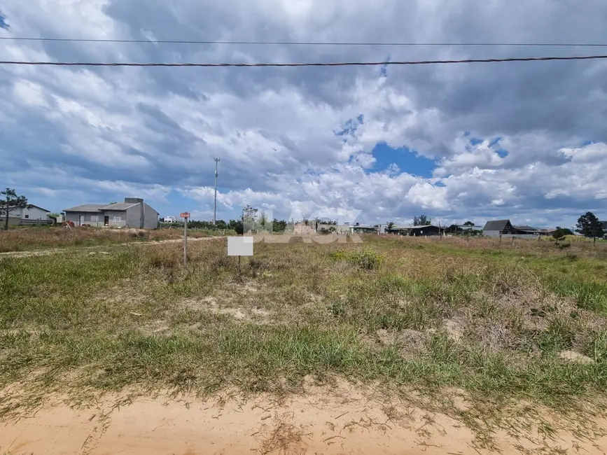 Foto 4 de Terreno / Lote à venda, 303m2 em Torres - RS