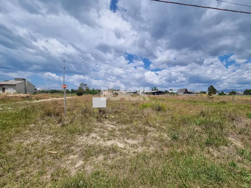 Foto 3 de Terreno / Lote à venda, 303m2 em Torres - RS