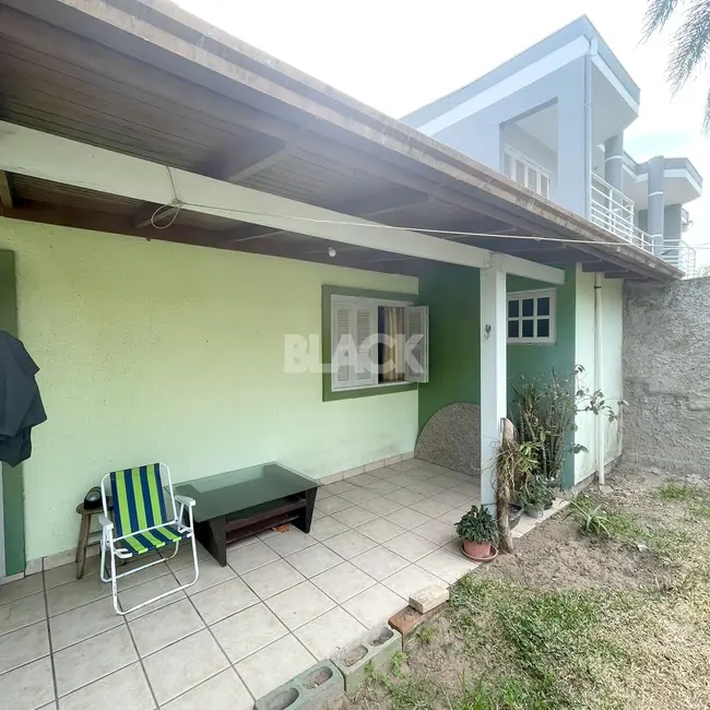 Foto 3 de Casa com 2 quartos à venda, 120m2 em Passo De Torres - SC