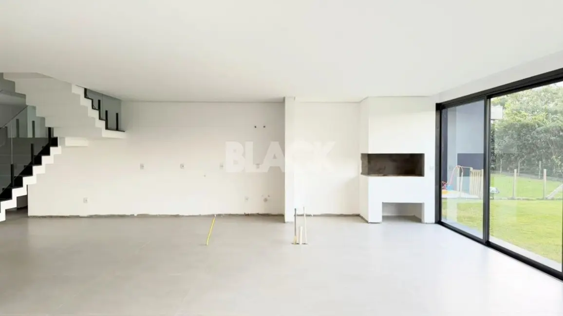 Foto 4 de Casa de Condomínio com 4 quartos à venda, 324m2 em Torres - RS