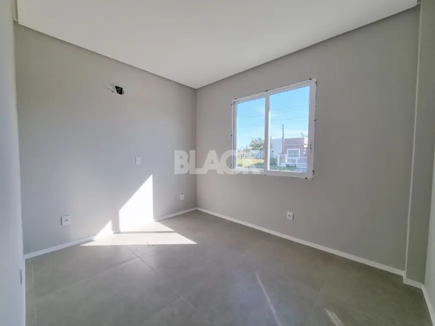 Foto 9 de Casa com 2 quartos à venda, 60m2 em Passo De Torres - SC