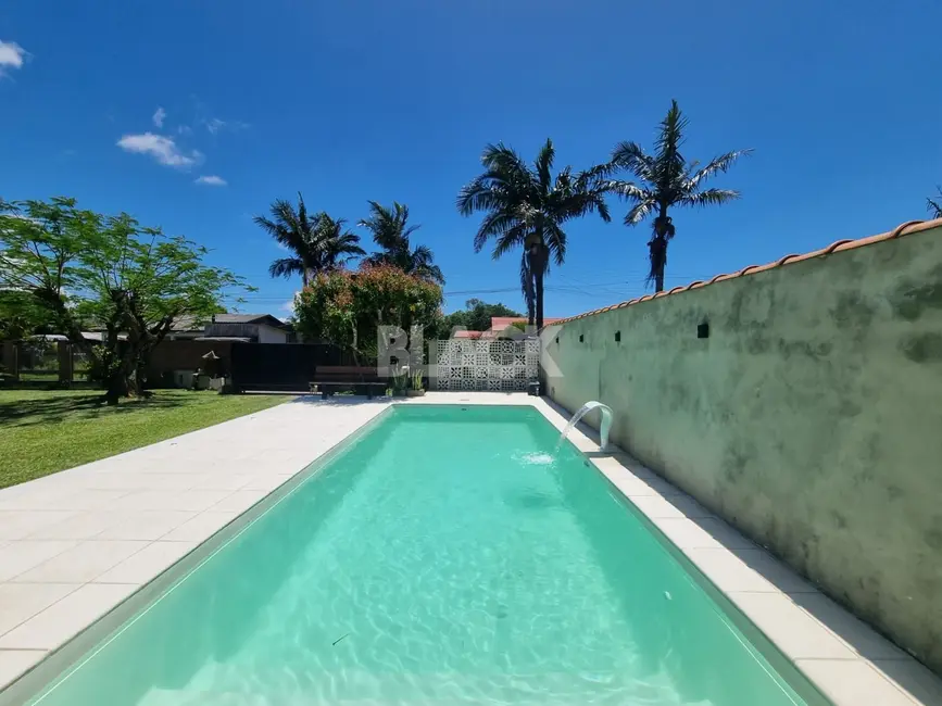 Casa com 3 quartos à venda, 250m2 em Torres - RS - imagem 9 Foto 9 de Casa com 3 quartos à venda, 250m2 em Torres - RS