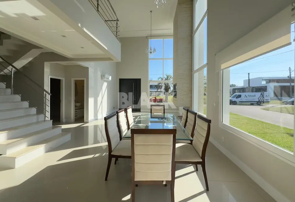 Foto 9 de Casa de Condomínio com 4 quartos à venda, 330m2 em Torres - RS