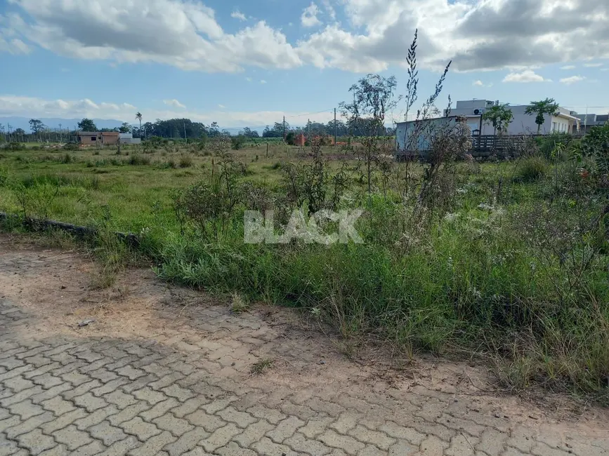 Foto 2 de Terreno / Lote à venda, 360m2 em Torres - RS