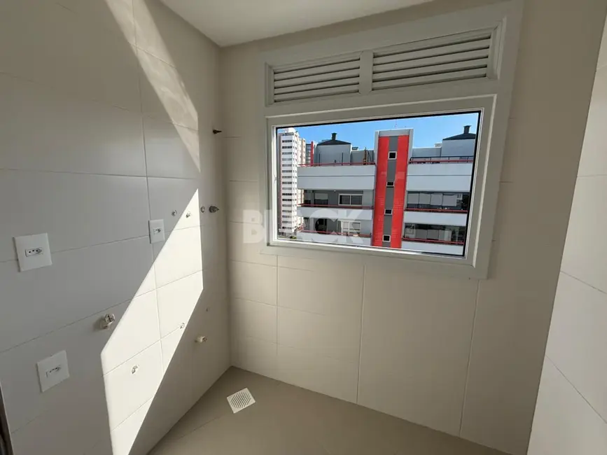 Apartamento com 3 quartos à venda, 118m2 em Centro, Torres - RS - imagem 8 Foto 8 de Apartamento com 3 quartos à venda, 118m2 em Centro, Torres - RS